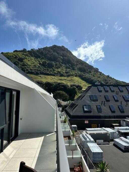 Luxury Beach Escape - 6 Adams Ave Mt Maunganui マウント・マウンガヌイ エクステリア 写真