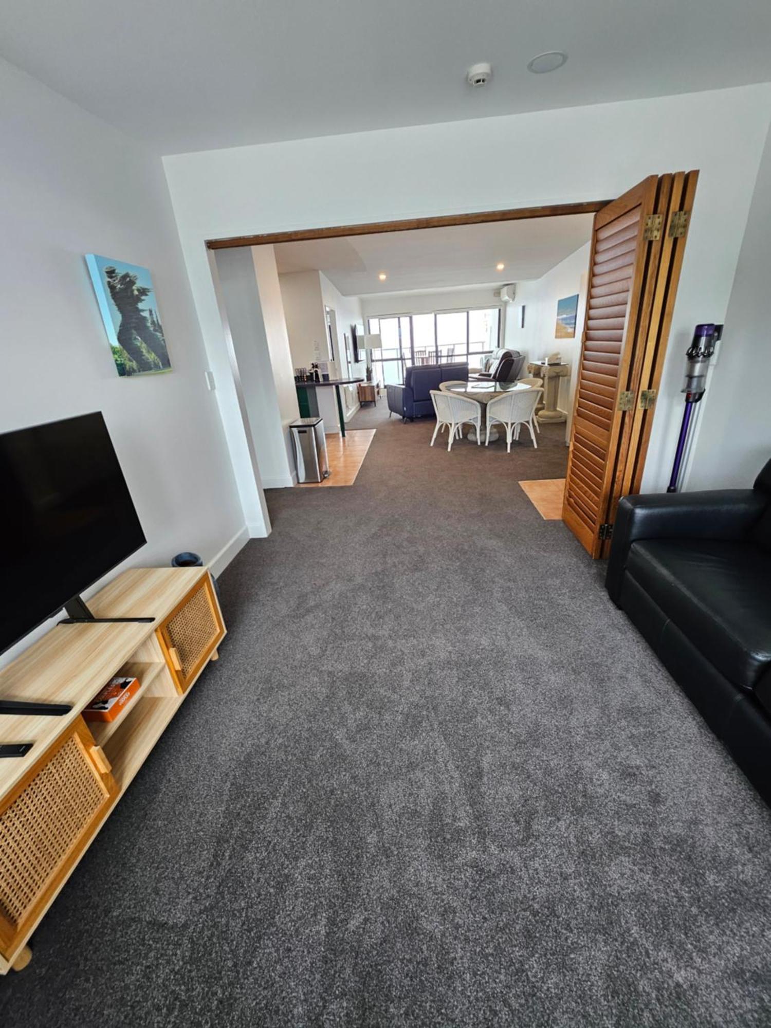 Luxury Beach Escape - 6 Adams Ave Mt Maunganui マウント・マウンガヌイ エクステリア 写真